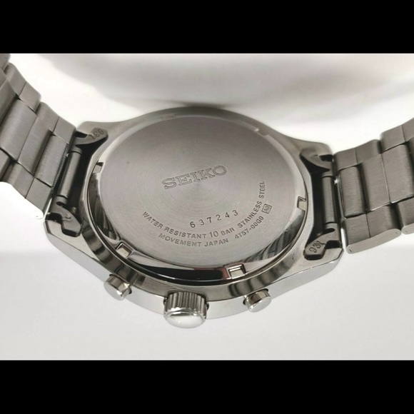 Seiko Quartz Chronograph Black Dial Men's Watch - Picture 9 of 9